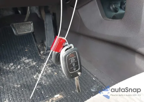 2017 Hyundai Santa Fe Sport 2.4L from USA, damaged, VIN 5XYZT3LB8HG428806